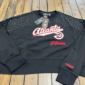 nwt pro standard atlanta Hawks Black Crewneck Sweater womens medium nba